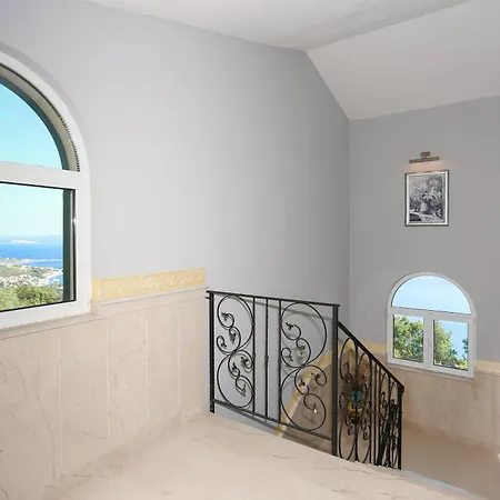 Hacienda Grof * Jesenice (Split-Dalmatia)