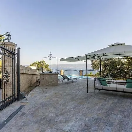 Villa Hacienda Grof Jesenice (Split-Dalmatia)