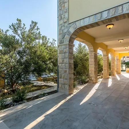 Villa Hacienda Grof *